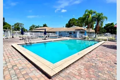 6322 Cypress Lane, Lantana, FL 33462 - Photo 47