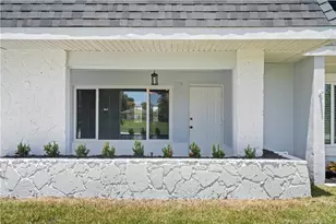 864 SE Degan Dr, Port Saint Lucie, FL 34983 - Photo 9