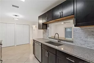 4056 NW Cinnamon Tree Cir, Jensen Beach, FL 34957 - Photo 15