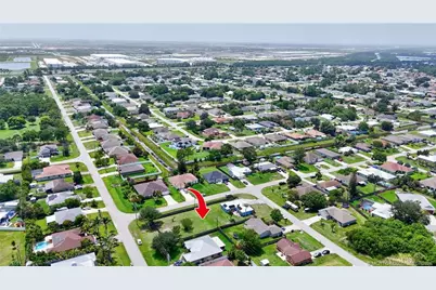 1361 SW Edinburgh Drive, Port Saint Lucie, FL 34953 - Photo 5
