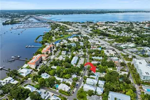 657 SW Cleveland Ave, Stuart, FL 34994 - Photo 31