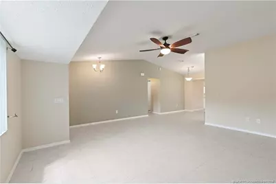 537 NW Sagamore Terrace, Port Saint Lucie, FL 34983 - Photo 5