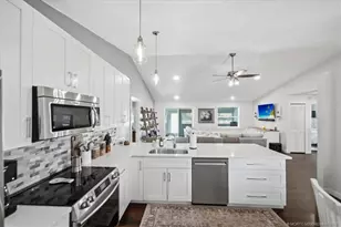 6703 SE Raintree Ave, Stuart, FL 34997 - Photo 41