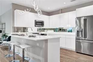 41 Seminole SW St, Stuart, FL 34994 - Photo 9