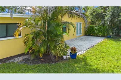 908 SE Krueger Parkway, Stuart, FL 34996 - Photo 7