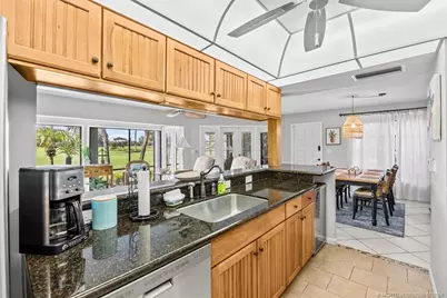 333 NE Golfview Circle, Stuart, FL 34996 - Photo 19