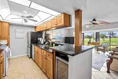 333 NE Golfview Circle, Stuart, FL 34996 - Photo 17