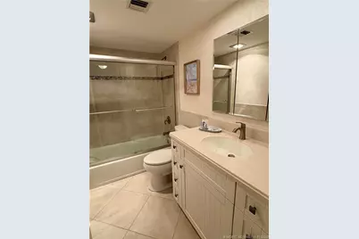 2571 Ocean Boulevard NE #405, Stuart, FL 34996 - Photo 15