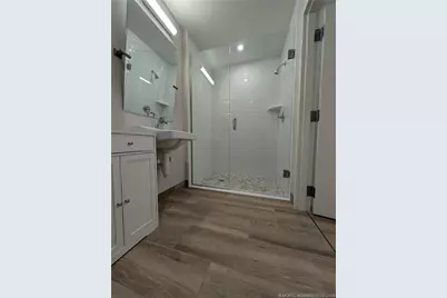 41 SW Seminole Street #102, Stuart, FL 34994 - Photo 5
