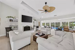 6072 SE Medinah Ln, Stuart, FL 34997 - Photo 9