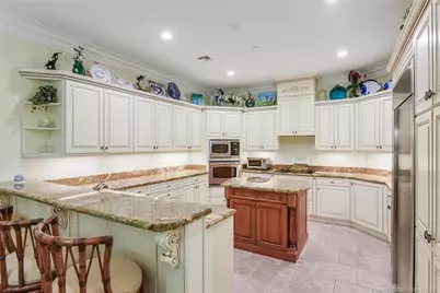 952 SE Willoughby Trace, Stuart, FL 34997 - Photo 11