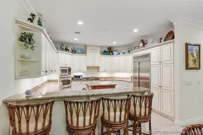 952 SE Willoughby Trace, Stuart, FL 34997 - Photo 9