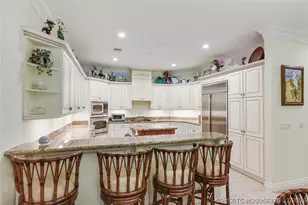952 SE Willoughby Trace, Stuart, FL 34997 - Photo 9