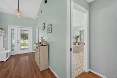 204 NE Elm Terrace, Jensen Beach, FL 34957 - Photo 11