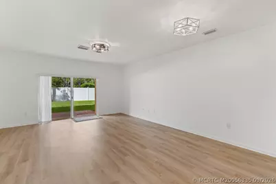 4964 SE Mariner Garden Circle, Stuart, FL 34997 - Photo 11