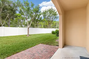 4964 SE Mariner Garden Cir, Stuart, FL 34997 - Photo 15