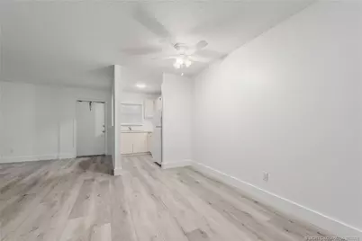 660 SW Bryant Avenue #10, Stuart, FL 34994 - Photo 9