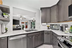 3470 SE Martinique Trce, Stuart, FL 34997 - Photo 23