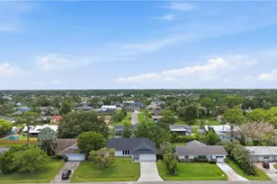 822 SE Cavern Ave, Port Saint Lucie, FL 34983 - Photo 25