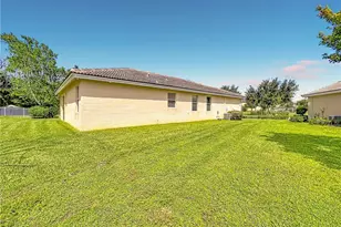 2693 SW Gallery Cir, Palm City, FL 34990 - Photo 45