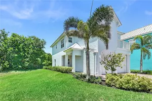 8109 SE Asaro St, Hobe Sound, FL 33455 - Photo 5