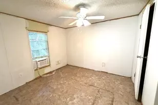 8423 SE Sandy Ln, Hobe Sound, FL 33455 - Photo 15