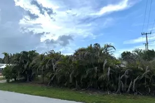 8423 SE Sandy Ln, Hobe Sound, FL 33455 - Photo 27
