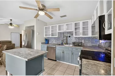 1625 22nd Avenue SW, Vero Beach, FL 32962 - Photo 7