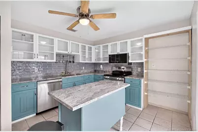 1625 22nd Avenue SW, Vero Beach, FL 32962 - Photo 5