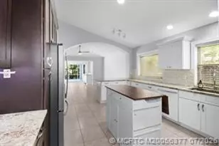 1959 NW Marsh Rabbit Ln, Jensen Beach, FL 34957 - Photo 7