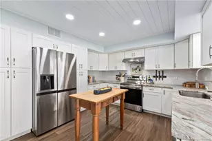 4304 SE Fairway E, Stuart, FL 34997 - Photo 3