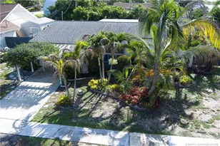 8695 SE Janice Dr, Hobe Sound, FL 33455 - Photo 33