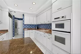 2920 SE Dune Dr, Stuart, FL 34996 - Photo 15