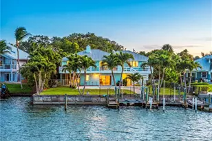 5644 SE Harbor Terrace, Stuart, FL 34997 - Photo 3