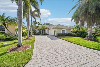 4516 NW Wandering Oak Court, Jensen Beach, FL 34957 - Photo 11