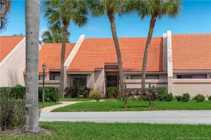 3504 SE Sandpiper Circle, Port Saint Lucie, FL 34952 - Photo 1