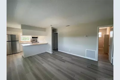 661 Hernando Street #10, Fort Pierce, FL 34949 - Photo 3