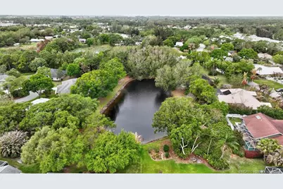 672 SE Pin Oak Terrace, Stuart, FL 34997 - Photo 77