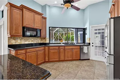 672 SE Pin Oak Terrace, Stuart, FL 34997 - Photo 27
