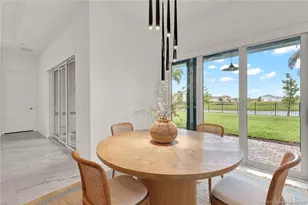 10405 Northbrook Cir, Palm Beach Gardens, FL 33412 - Photo 9