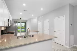10214 SW Captiva Dr, Port Saint Lucie, FL 34987 - Photo 9
