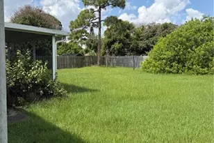 2470 SE University Terrace, Port Saint Lucie, FL 34952 - Photo 11