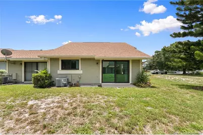 1496 SE Colchester Circle, Port Saint Lucie, FL 34952 - Photo 21