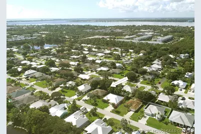 446 NE Vanda Terrado, Jensen Beach, FL 34957 - Photo 37
