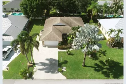446 NE Vanda Terrado, Jensen Beach, FL 34957 - Photo 3
