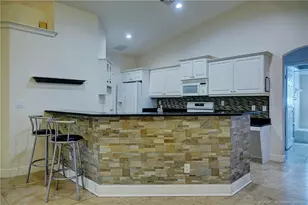 446 NE Vanda Terrado, Jensen Beach, FL 34957 - Photo 5