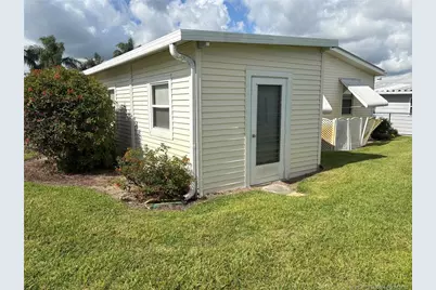 7704 SE Saratoga Drive, Hobe Sound, FL 33455 - Photo 5