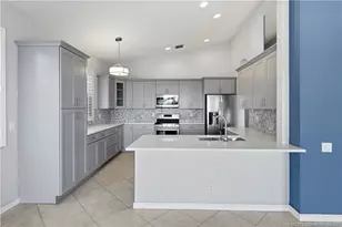 437 NW Sunview Way, Port Saint Lucie, FL 34986 - Photo 7