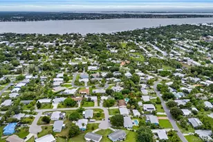 1126 SE Alamanda Ln, Stuart, FL 34996 - Photo 47