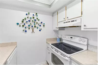 40 NE Plantation Road #116, Stuart, FL 34996 - Photo 15